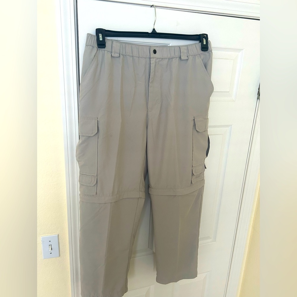 RUGGED EXPOSURE-light weight cargo pants size waist 42-44inch length 39inch